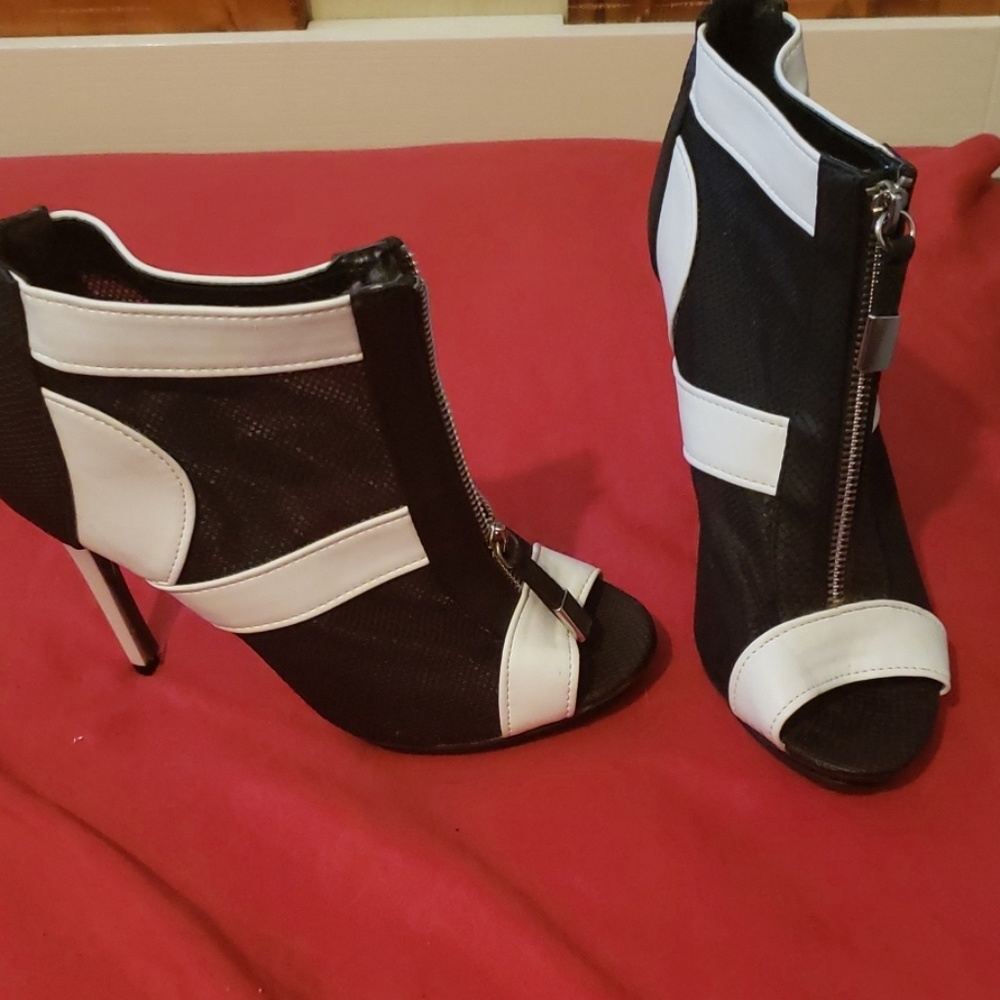 Qupid Heels